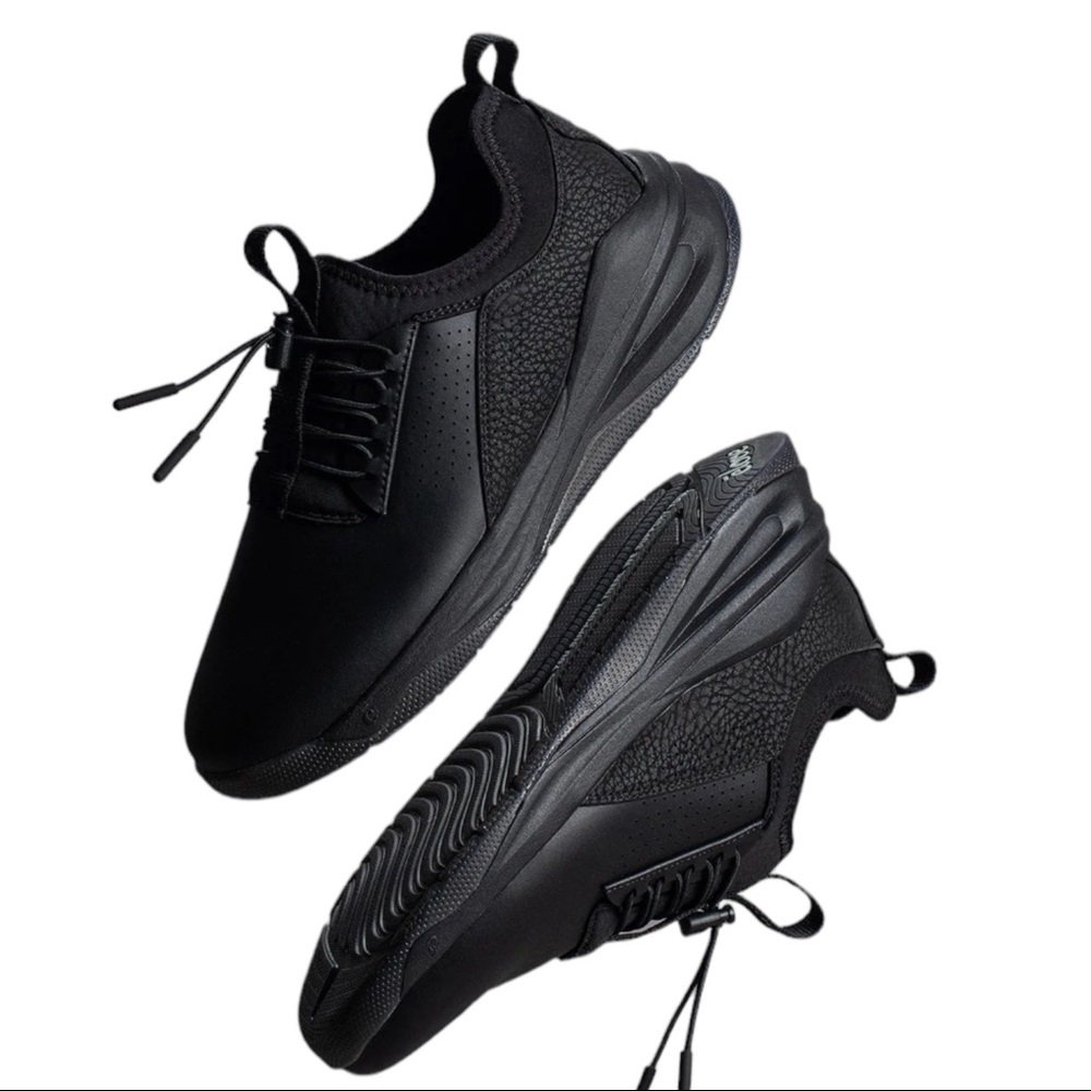 Clove Nursing Shoe Classic “All Black”